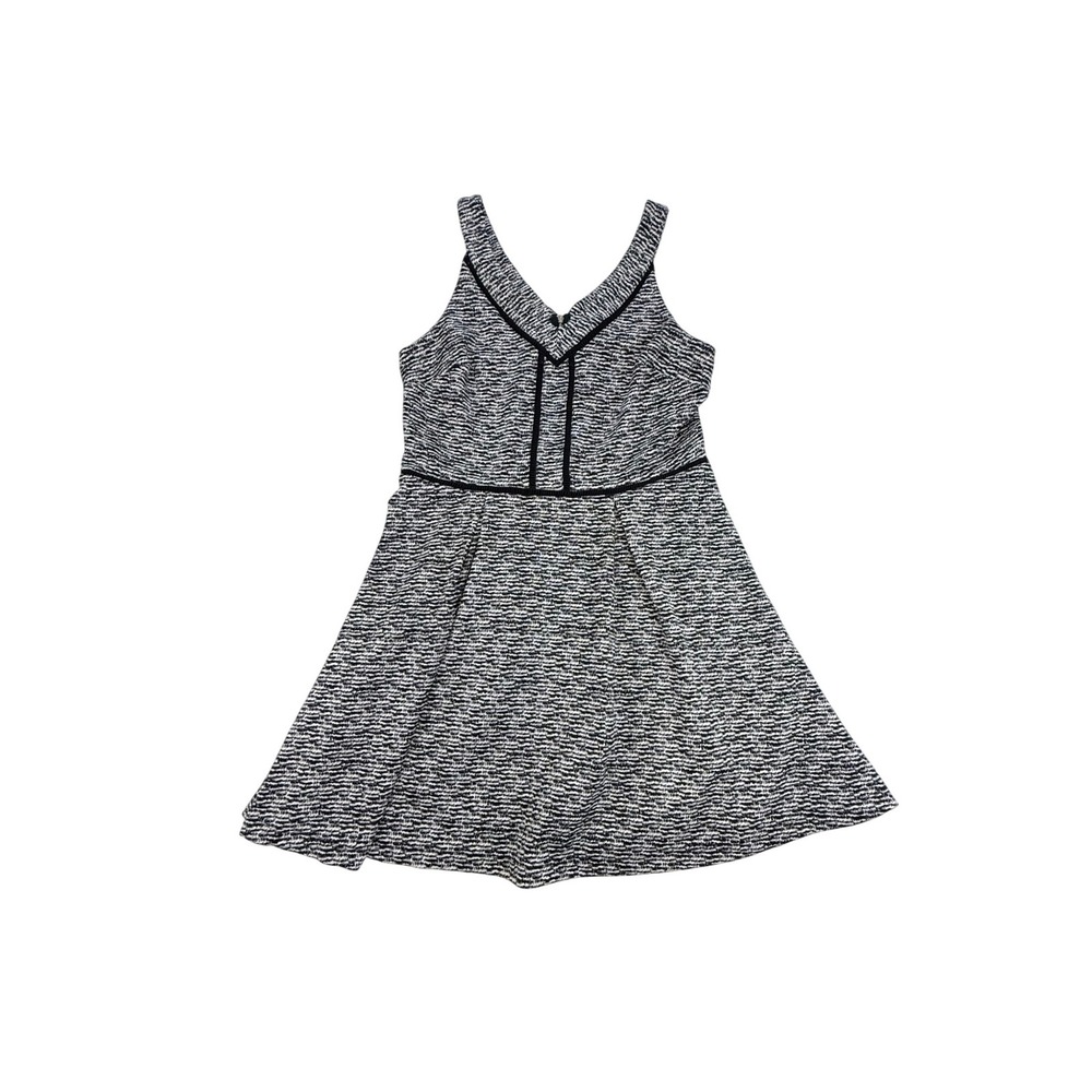 Black White Textured V-Neck Skater Athletic Dress Sleeveless Dri-Fit Flare